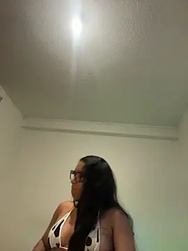 princesaliay online show from 13, 7, 2026