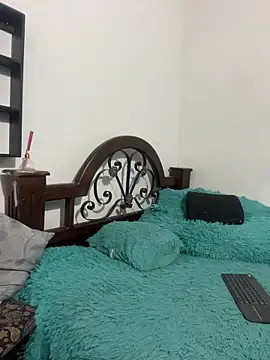 ALMAWHITE online show from 8, 11, 2025