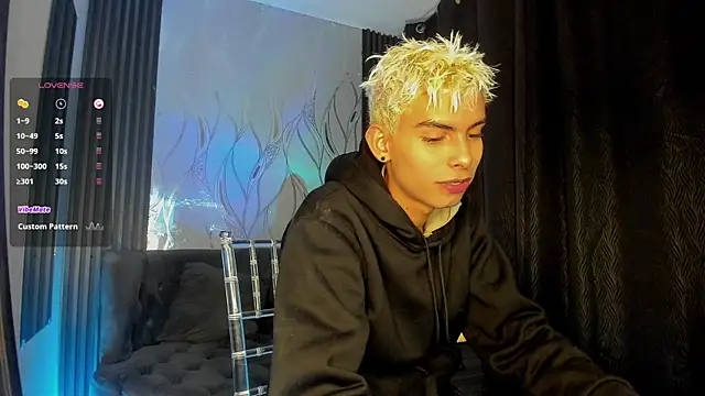 Snapshot of Room_69x chatting on 9, 1, 2026 Room 69x online show from 9, 1, 2026