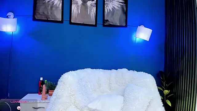 Snapshot of Room_69x chatting on 5, 12, 2025 Room 69x online show from 5, 12, 2025