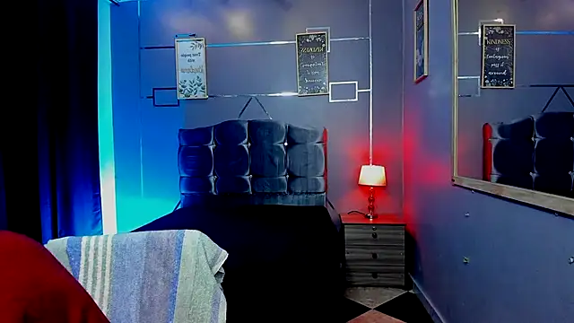 Room 69x online show from 13, 10, 2025