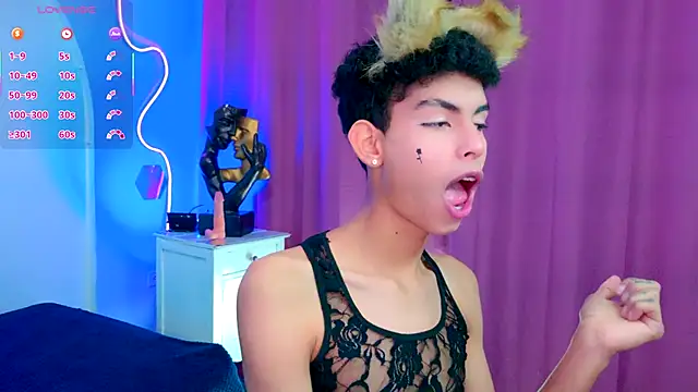 Room 69x online show from 4, 10, 2025