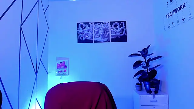 Room 69x online show from 21, 10, 2025