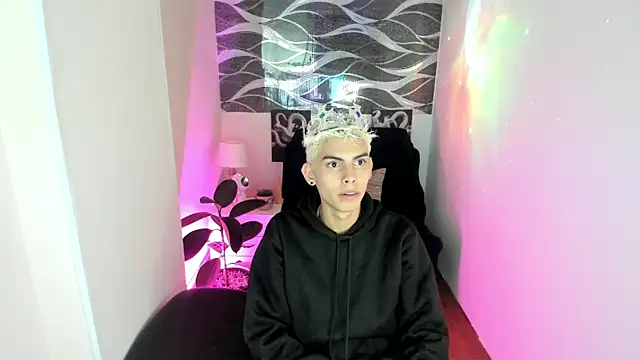 Snapshot of Room_69x chatting on 7, 1, 2026 Room 69x online show from 7, 1, 2026