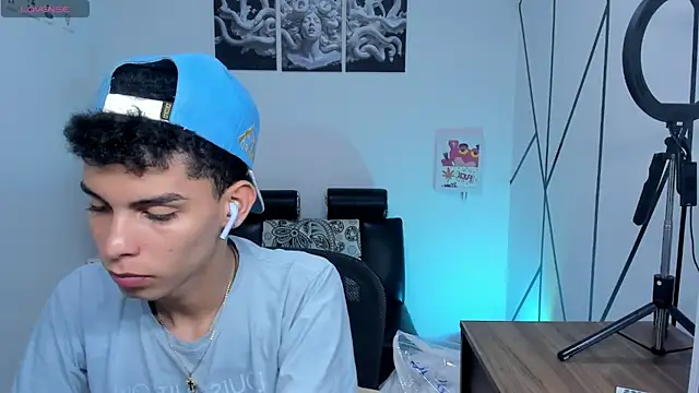 Room 69x online show from 30, 11, 2025