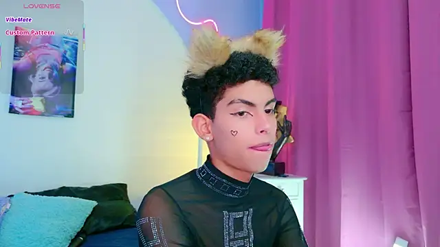 Room 69x online show from 6, 10, 2025