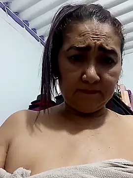 linda luna29 online show from 2, 11, 2025