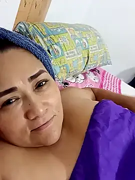 linda luna29 online show from 4, 12, 2025