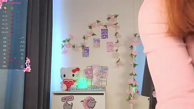 roxydolll online show from 8, 7, 2026