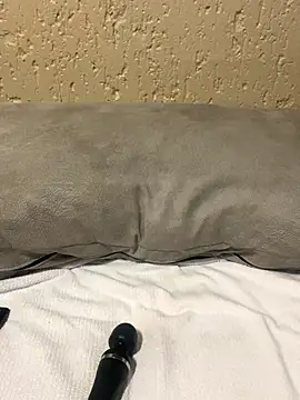 Sipsdoll online show from 12, 9, 2025