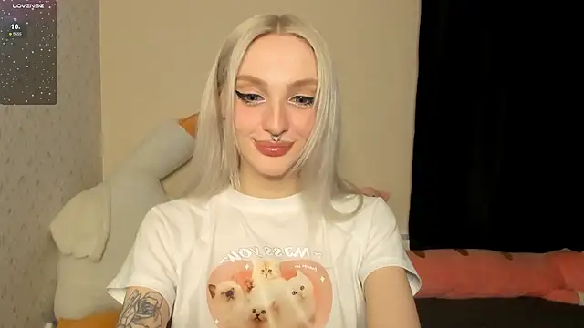 succubantra online show from 9, 2, 2026