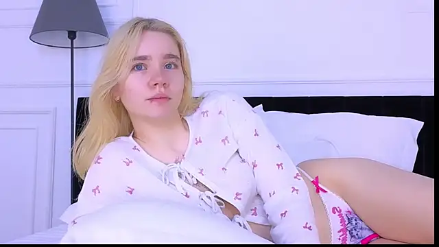 ANNABELLE LU online show from 13, 11, 2025