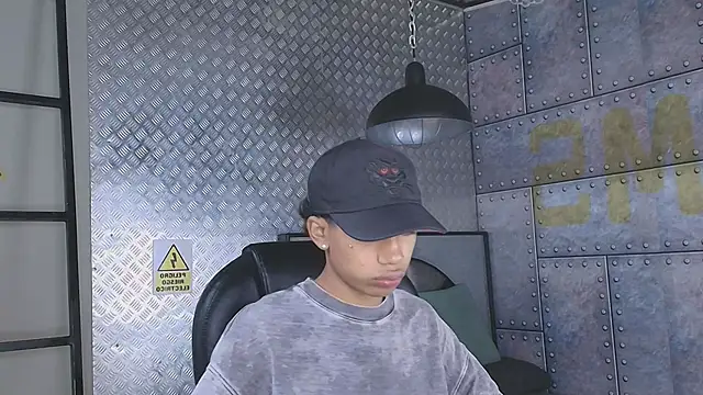 AlanCutee online show from 29, 9, 2025