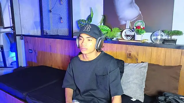 AlanCutee online show from 4, 5, 2026