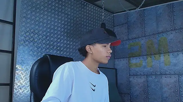 AlanCutee online show from 28, 9, 2025