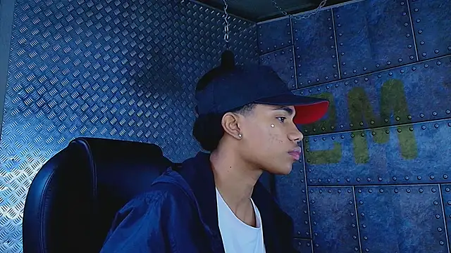 AlanCutee online show from 23, 9, 2025