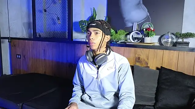 AlanCutee online show from 3, 5, 2026