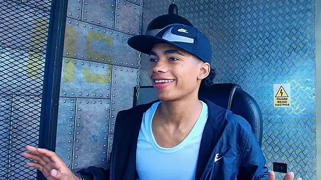 AlanCutee online show from 21, 10, 2025