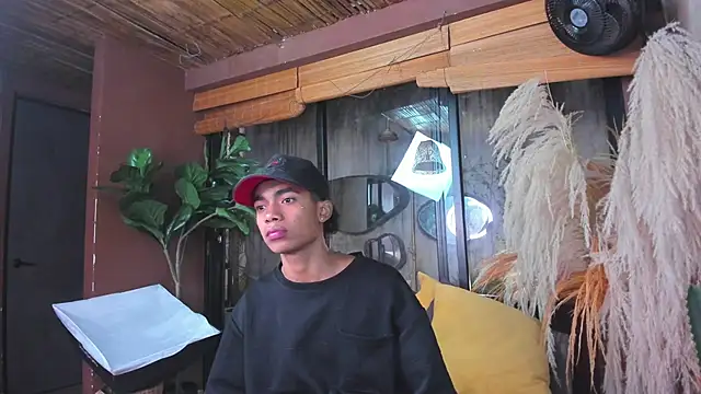 AlanCutee online show from 24, 11, 2025