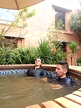 Snapshot of Esmeralda333 chatting on 10, 11, 2025 Esmeralda333 online show from 10, 11, 2025