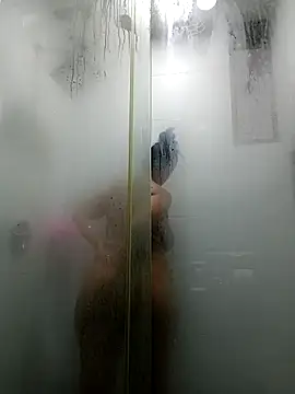 Snapshot of Esmeralda333 chatting on 1, 10, 2025 Esmeralda333 online show from 1, 10, 2025