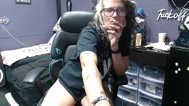 oddywithabody online show from 15, 10, 2025