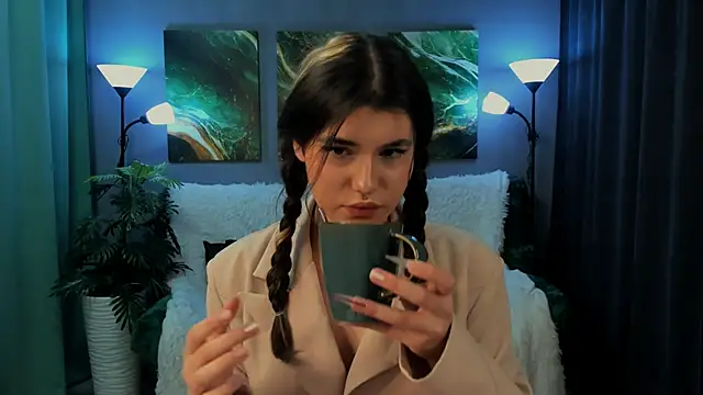 AnoraDark online show from 14, 9, 2025