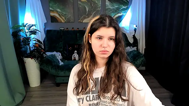 AnoraDark online show from 8, 11, 2025