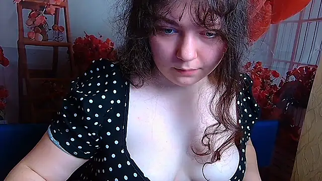 Snapshot of NeonilaLisova chatting on 15, 2, 2026 NeonilaLisova online show from 15, 2, 2026