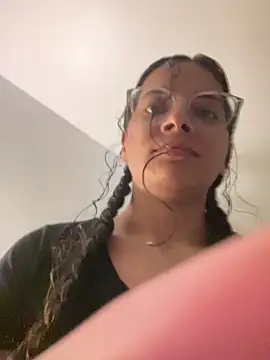 vixxnovalee online show from 27, 2, 2026