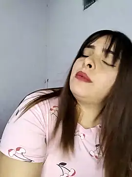 Nahomy cm online show from 8, 9, 2025