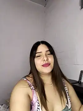 Nahomy cm online show from 24, 9, 2025