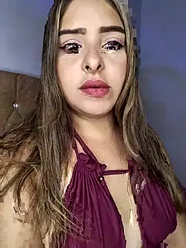 Nahomy cm online show from 7, 3, 2026