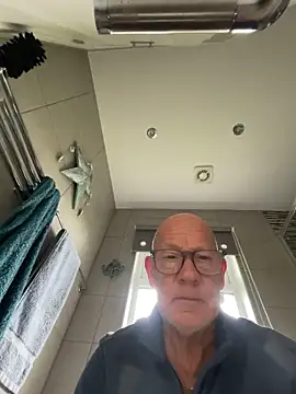 Snapshot of philefc chatting on 7, 10, 2025 philefc online show from 7, 10, 2025