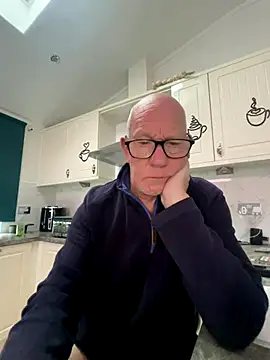 Snapshot of philefc chatting on 4, 12, 2025 philefc online show from 4, 12, 2025