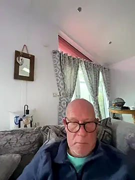 Snapshot of philefc chatting on 9, 11, 2025 philefc online show from 9, 11, 2025