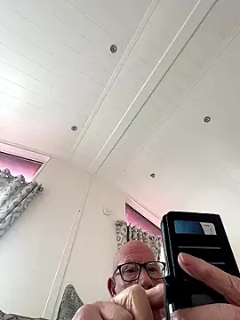 Snapshot of philefc chatting on 14, 1, 2026 philefc online show from 14, 1, 2026