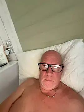 Snapshot of philefc chatting on 12, 1, 2026 philefc online show from 12, 1, 2026