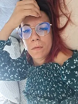 Anayssa  online show from 16, 9, 2025