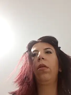 Anayssa  online show from 9, 10, 2025