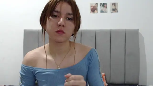 Snapshot of Dolly_Peach_ chatting on 6, 8, 2026 Dolly Peach online show from 6, 8, 2026