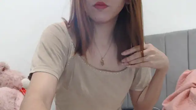 Dolly Peach  online show from 8, 4, 2026