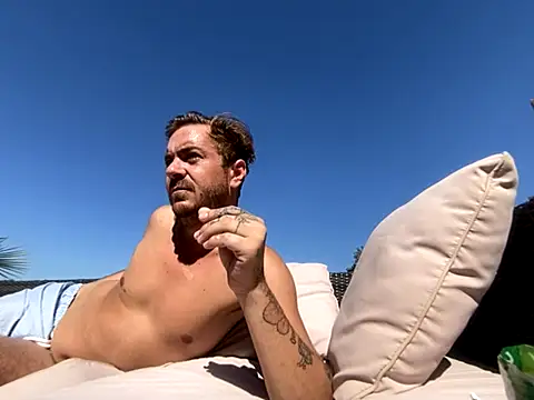 3615-ULLA online show from 18, 9, 2025