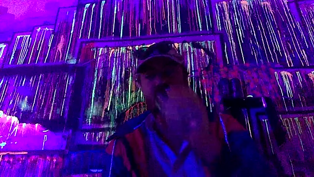 3615-ULLA online show from 18, 4, 2026