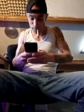 kompiee online show from 23, 11, 2025