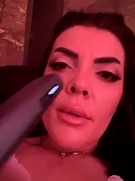 Snapshot of LeaRos chatting on 29, 9, 2025 LeaRos online show from 29, 9, 2025