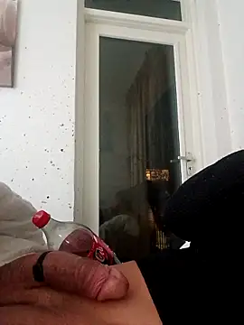 handsome8inchh online show from 6, 4, 2026