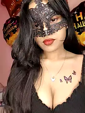 KARISHMA-STRIP online show from 27, 10, 2025