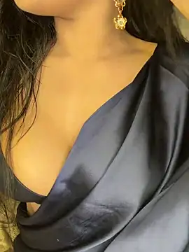 KARISHMA-STRIP online show from 23, 2, 2026