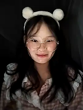 saronla 03 online show from 15, 9, 2025